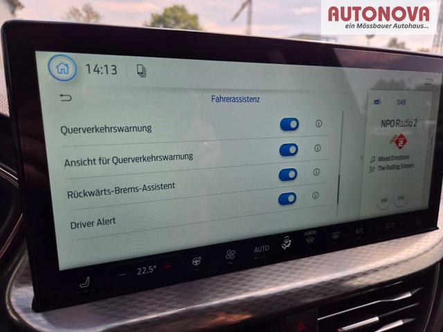 Ford Kuga Titanium 243PS PHEV Automatik elektr. PanoDach Sitzheizung v+h Lenkradheizung Frontscheibe beheizb. Klimaautomatik Navi SYNC4 Apple CarPlay Android Auto Touchscreen PDC 4xKamera 2xKeyless 17"LM vollelektr. Reichweite 66KM 