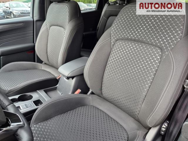 Ford Kuga Titanium 243PS PHEV Automatik schwenkb. AHK Sitzheizung v+h Lenkradheizung Frontscheibe beheizb. Klimaautomatik Navi SYNC4 Apple CarPlay Android Auto Touchscreen PDC 4xKamera 2xKeyless 17"LM vollelektr. Reichweite 66KM 