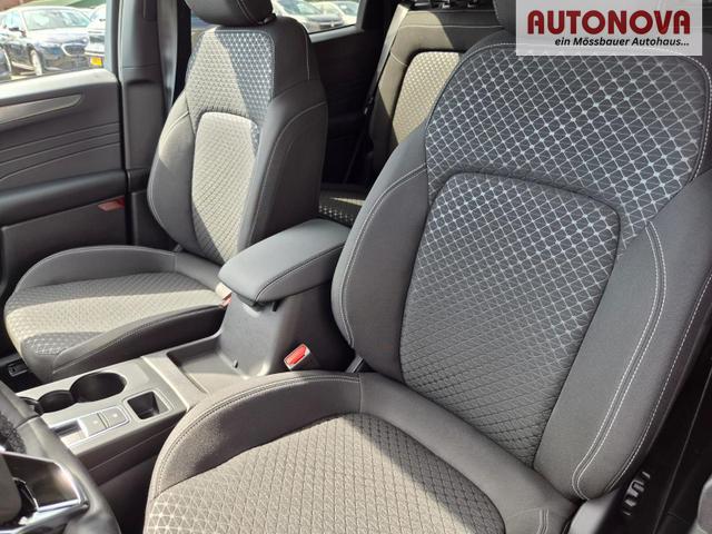Ford Kuga Titanium 243PS PHEV Automatik elektr. PanoDach Sitzheizung v+h Lenkradheizung Frontscheibe beheizb. Klimaautomatik Navi SYNC4 Apple CarPlay Android Auto Touchscreen PDC 4xKamera 2xKeyless 17"LM vollelektr. Reichweite 66KM 