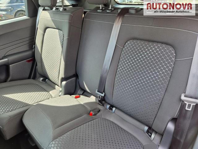 Ford Kuga Titanium 243PS PHEV Automatik elektr. PanoDach Sitzheizung v+h Lenkradheizung Frontscheibe beheizb. Klimaautomatik Navi SYNC4 Apple CarPlay Android Auto Touchscreen PDC 4xKamera 2xKeyless 17"LM vollelektr. Reichweite 66KM 
