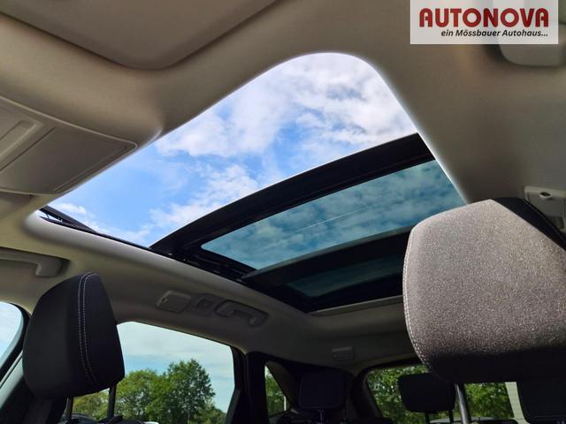 Ford Kuga Titanium 243PS PHEV Automatik schwenkb. AHK elektr. PanoDach Sitzheizung v+h Lenkradheizung Frontscheibe beheizb. Klimaautomatik Navi SYNC4 Apple CarPlay Android Auto Touchscreen PDC 4xKamera 2xKeyless 17"LM vollelektr. Reichweite 66KM 