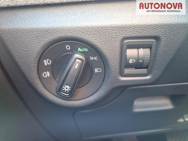 Skoda Kamiq 1.5 TSI 150PS DSG Selection Klimaautomatik Sitzheizung R&uuml;ckf.Kamera PDC Apple CarPlay + Android Auto Tempomat Garantieverl&auml;ngerung 16"LM 