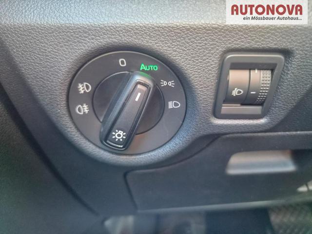 Skoda Kamiq 1.5 TSI 150PS DSG Selection AHK Klimaautomatik Sitzheizung R&uuml;ckf.Kamera PDC Apple CarPlay + Android Auto Tempomat Garantieverl&auml;ngerung 16"LM 