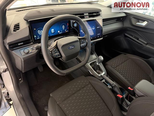 Ford Puma Titanium Solar Silber
