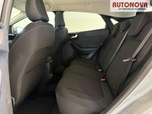 Ford Puma Titanium Solar Silber