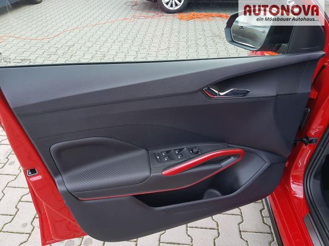Skoda / Fabia / Rot / Monte Carlo / / Velvetrot, Beispielbilder, ggf. teilweise mit Sonderausstattung