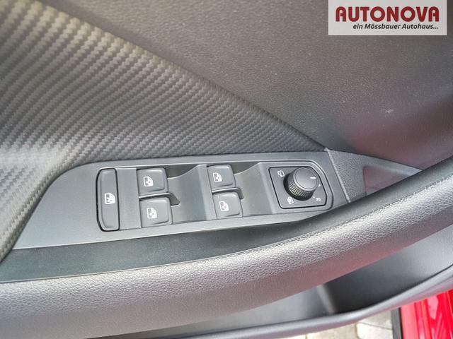 Skoda / Kamiq / Rot / Monte Carlo / / , Beispielbilder, ggf. teilweise mit Sonderausstattung