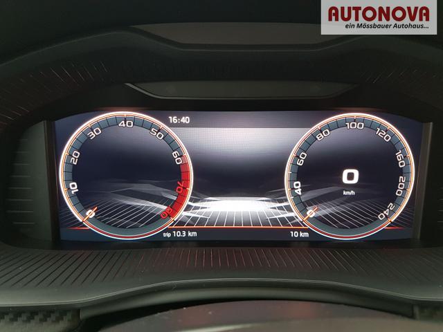 Skoda / Kamiq / Rot / Monte Carlo / / , Beispielbilder, ggf. teilweise mit Sonderausstattung