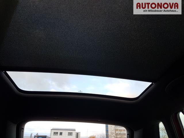 Skoda / Kamiq / Rot / Monte Carlo / / , Beispielbilder, ggf. teilweise mit Sonderausstattung