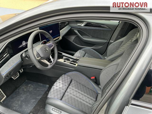 Volkswagen / Passat Variant / Grau / R-Line / Diabasgrau / , Beispielbilder, ggf. teilweise mit Sonderausstattung