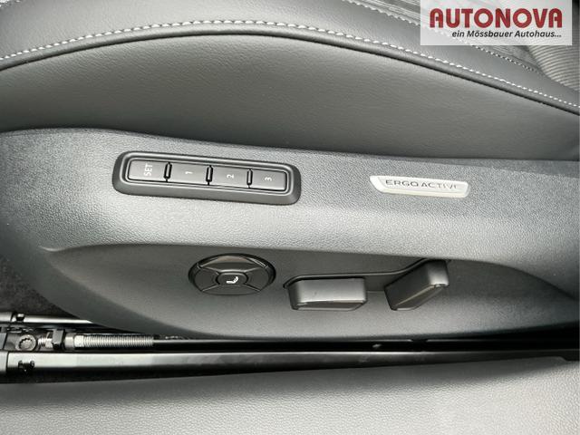 Volkswagen / Passat Variant / Grau / R-Line / Diabasgrau / , Beispielbilder, ggf. teilweise mit Sonderausstattung