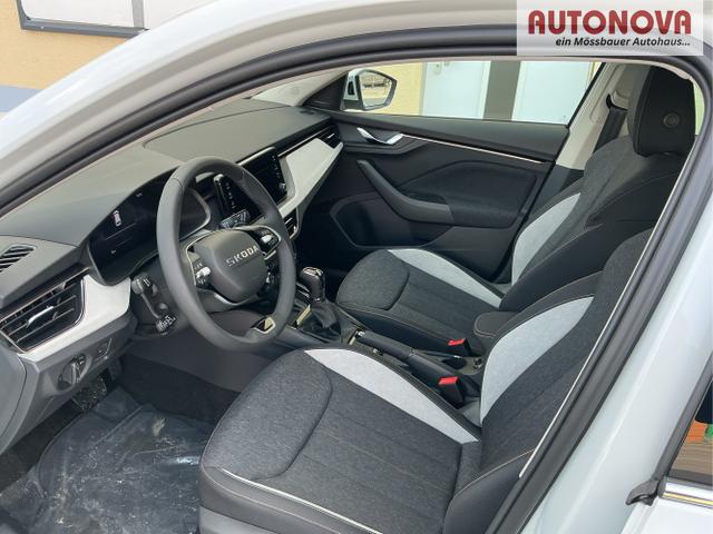 Skoda / Kamiq / Wei&szlig; / Top Selection / Moon White / , Beispielbilder, ggf. teilweise mit Sonderausstattung
