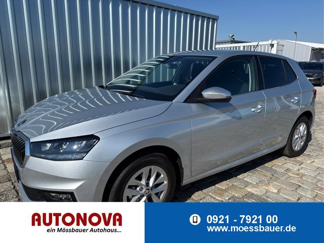 Skoda Fabia - Selection PLUS 1.0 TSI 95 PS 5-Jahre Garantie-AHK abnehmbar-Sunset-KessyEasyStart-AppleCarPlay-AndroidAuto-LED-PDC hinten-Lenkradheizung-Winterpaket-Sitzheizung-DAB-Klimaautomatik-Tempomat-Sofort