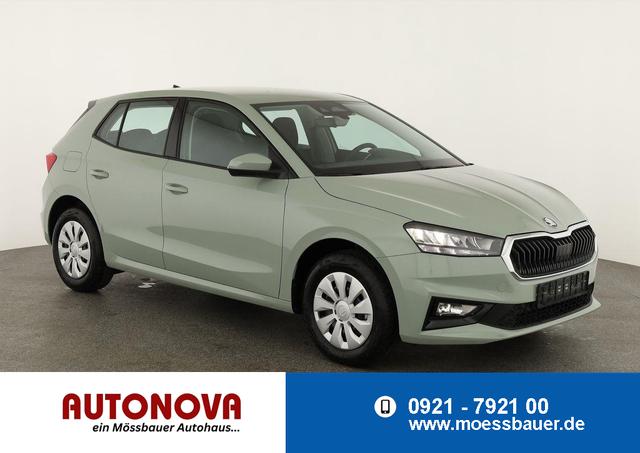 Skoda Fabia - Selection 1.0 TSI Selection, AHK, Tempomat, Ladeboden, Park, Winterpaket, SmartLink, 4-J Garantie