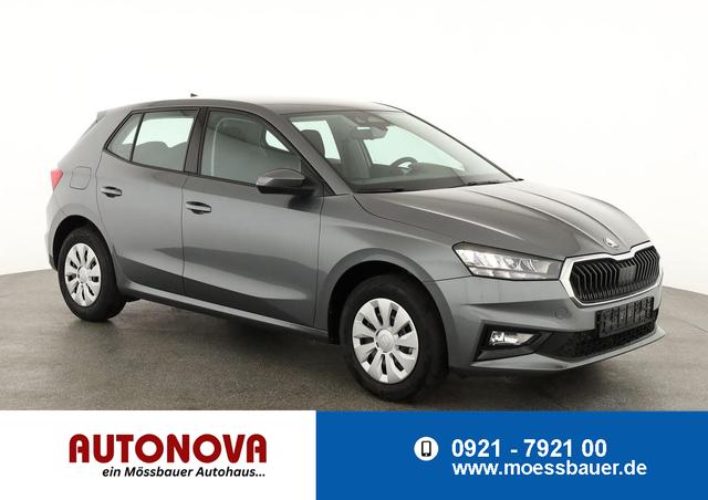Skoda Fabia - Selection 1.0 TSI Selection, AHK, Tempomat, Ladeboden, Park, Winterpaket, SmartLink, 4-J Garantie