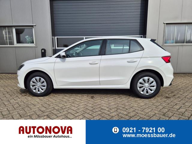 Skoda Fabia - 1.0 TSI 95PS Selection 5-t&uuml;rig R&uuml;ckf.Kamera Parksensoren Sitzheizung Multifunktionslenkrad Klima Skoda-Radio Bluetooth Touchscreen Tempomat Nebelsch. Apple CarPlay + Android Auto