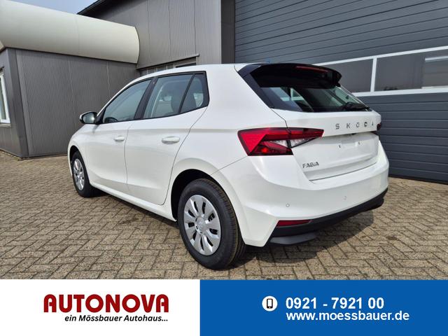 Skoda Fabia - 1.0 TSI 95PS Selection 5-t&uuml;rig R&uuml;ckf.Kamera Parksensoren Sitzheizung Multifunktionslenkrad Klima Skoda-Radio Bluetooth Touchscreen Tempomat Nebelsch. Apple CarPlay + Android Auto