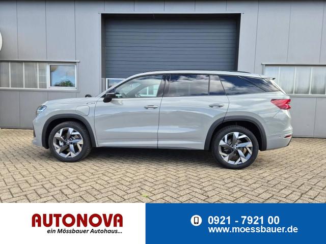 Skoda Kodiaq - Sportline 1.5 TSI 204PS PHEV DSG schwenkb. AHK elektr. PanoDach HUD Alcantara PDC v+h 360&deg;Kamera CANTON Sound Klimaautomatik Sitzheizung Lenkradheizung Navi Apple CarPlay Android Auto 2xKeyless 19"LM vollelektr. Reichweite 116KM