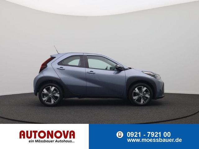Toyota Aygo X - Pure 1.5 Hybrid 116PS Automatik Sitzheizung Klimaautomatik R&uuml;ckf.Kamera AbstandsTempomat Nebelscheinw. Multifunktionslenkrad Bluetooth Touchscreen Apple CarPlay + Android Auto 2xKeyless
