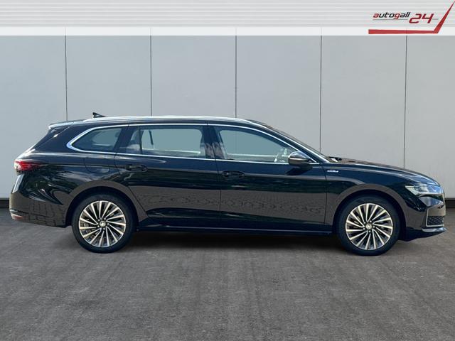 Skoda / Superb Combi / / / / Laurin & Klement+MATRIX-LED+NAVI+HEAD-UP+ACC+PDC+KAMERA+SOUNDSYSTEM