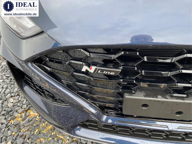 Hyundai / i30 / Weiß / / / 