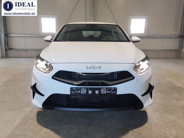 Kia / Ceed Sportswagon / Weiß / / / 