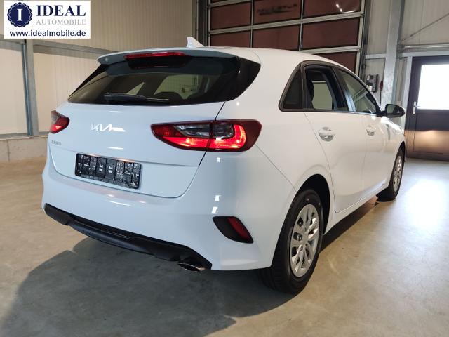 Kia / Ceed Sportswagon / Weiß / / / 
