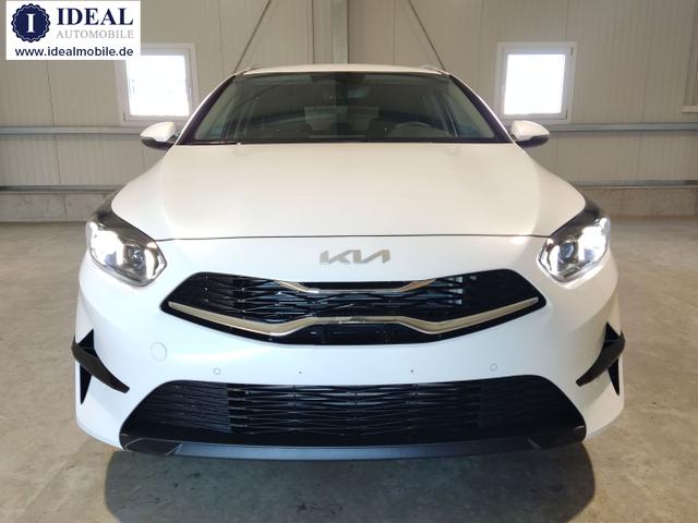 Kia / Ceed Sportswagon / Wei&szlig; / / / , Beispielbilder, ggf. teilweise mit Sonderausstattung