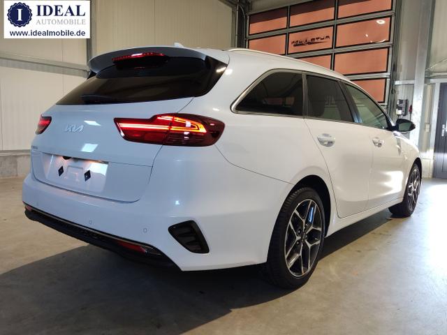 Kia / Ceed Sportswagon / Wei&szlig; / / / , Beispielbilder, ggf. teilweise mit Sonderausstattung