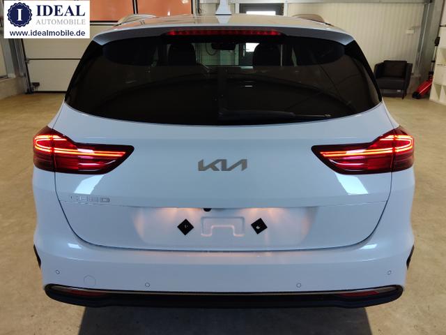 Kia / Ceed Sportswagon / Wei&szlig; / / / , Beispielbilder, ggf. teilweise mit Sonderausstattung
