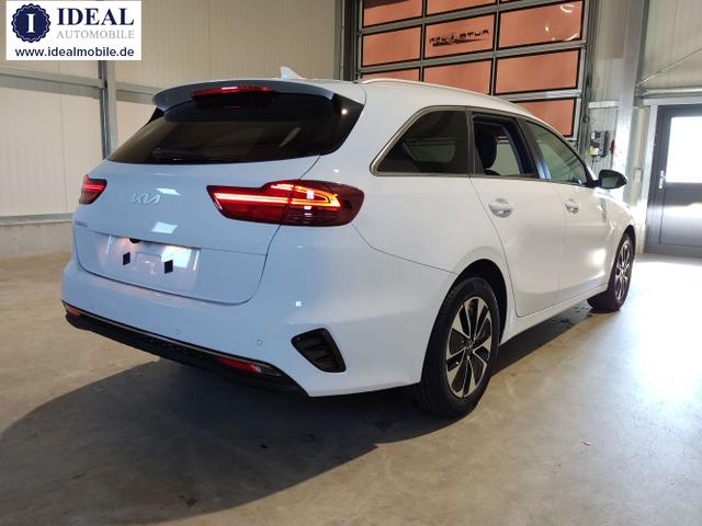 Kia / Ceed Sportswagon / Weiß / / / , Beispielbilder, ggf. teilweise mit Sonderausstattung