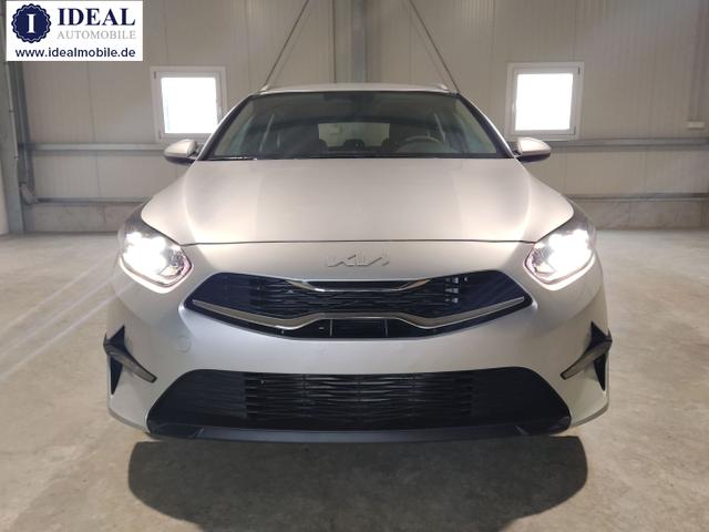 Kia / Ceed Sportswagon / Silber / / / , Beispielbilder, ggf. teilweise mit Sonderausstattung