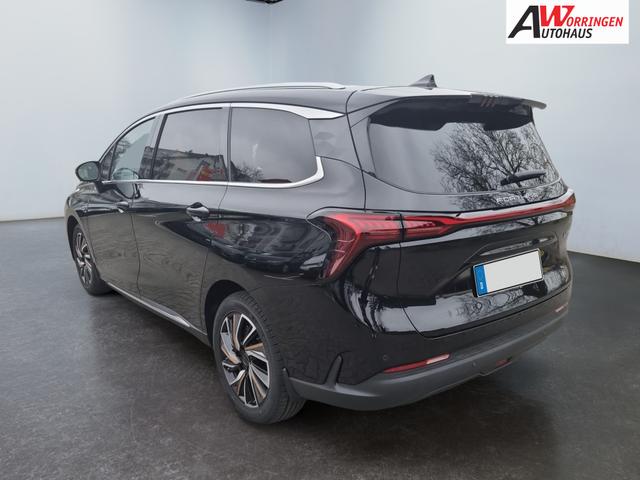 DFM / DFM Forthing 4 / Schwarz / / / 