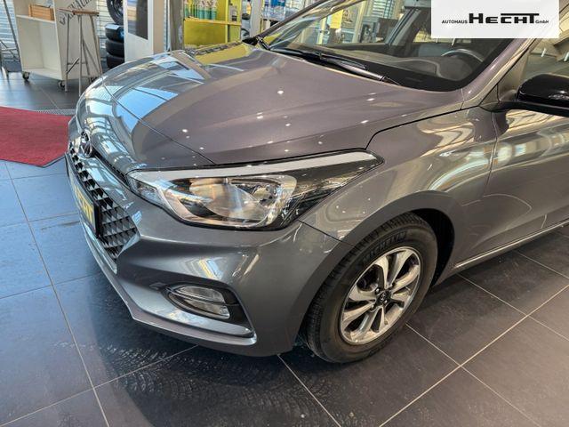 Hyundai i20 YES! 100 PS * Kamer SHZ Lenkradheizung 