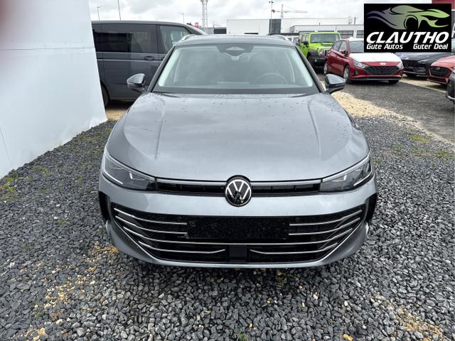 Volkswagen / Passat Variant / Weiß / / / 