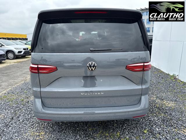 Volkswagen / Multivan / Weiß / / / 