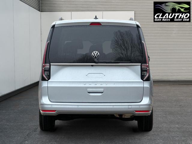 Volkswagen / Caddy / / / / NAVI+AHK+ACC+SHZ+KAMERA+LED+PDC
