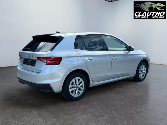 Skoda Fabia Drive Plus 1.0 TSI DSG 2 Zonen Klima PDC vorne und hinten Kamera Apple ACC 5JG Sitzheizung Alu Felgen 