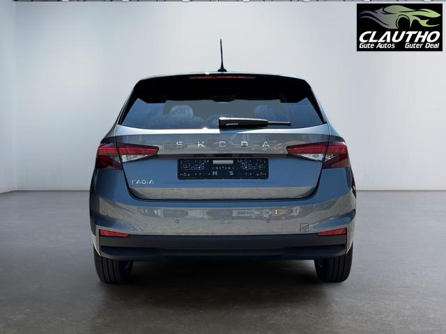 Skoda Fabia Extra 1,0 TSI Klima SmartLink Einparkhilfe 5J Garantie LED Scheinwerfer Bluetooth 