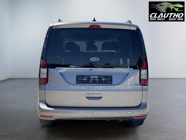 Ford Grand Tourneo Titanium