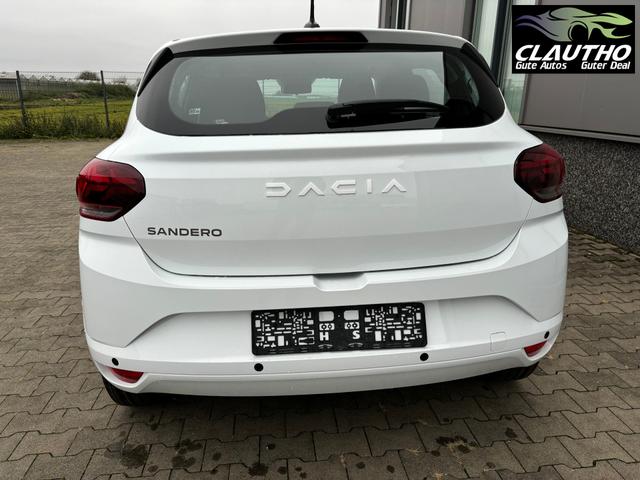 Dacia Sandero Essential 1.0 TCe 90, Parksensoren hinten, Tempomat, Radio/DAB/Bluetooth, Armlehne vorn, Spurhalteassistent, Müdigkeitserkennung, Verkehrszeichenerkennung, Zentralverriegelung mit Fernbedienung, elektr. Fensterheber vorne, Licht-/Regensensor 