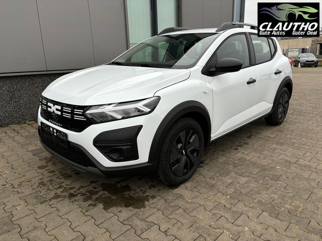 Dacia Sandero Stepway Essential 1.0 TCe 90, Klimaanlage, Parksensoren hinten, Radio/DAB/Bluetooth, Tempomat, Dachreling, 16"-Flexwheel-Räder ATARA, Spurhalteassistent, Verkehrszeichenerkennung, Elektr. Fensterheber vorne, Zentralverriegelung mit Fernbedienung 