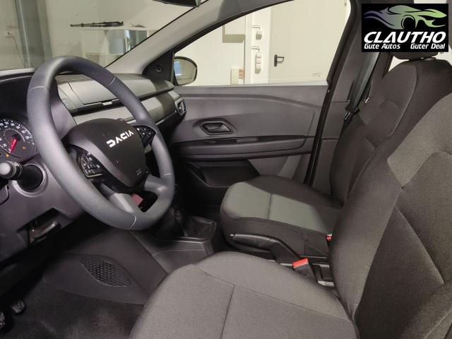 Dacia / Sandero / Schwarz / / / , Beispielbilder, ggf. teilweise mit Sonderausstattung