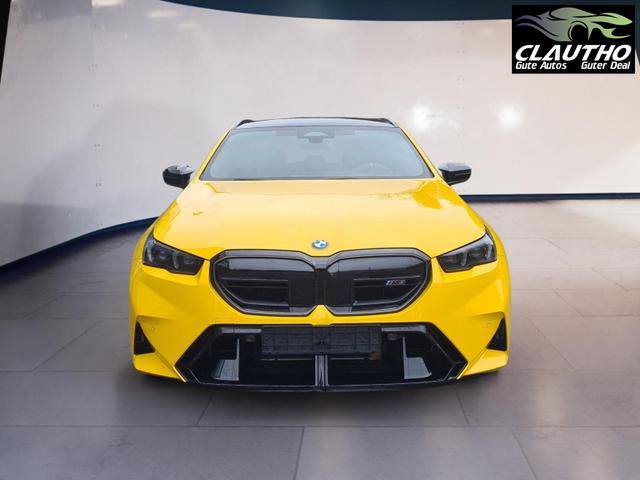 BMW M5 Basis Touring Comfort+DrivAssistPlus+FFC+Pano 