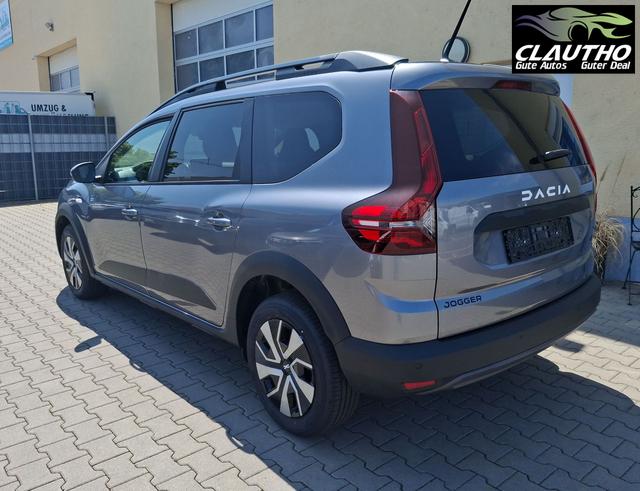 Dacia / Jogger / Grau / Expression / Schiste Grey / 