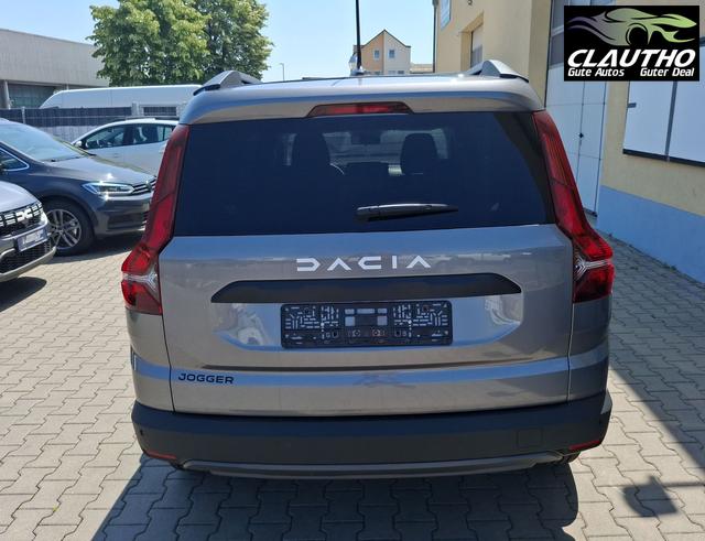 Dacia / Jogger / Grau / Expression / Schiste Grey / 