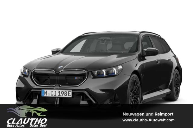 BMW M5 - Touring 4.4 8-Gang Steptronic xDrive