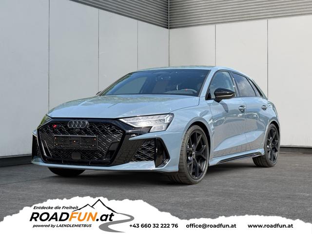 Audi RS3 Sportback - PANO+SONOS+MATRIX+eHK+360KAM+SHZ+KLIMA+DESIGNPAKET ROT