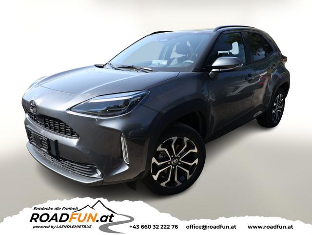 Toyota Yaris Cross - LED Nav Smartkey 17" Privacy ACC