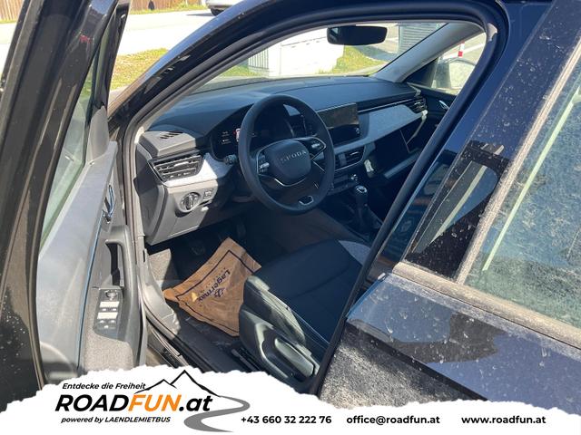 Skoda Kamiq - Selection 1.0 TSI Selection, AHK, LED, Kamera, Ladeboden, Winter